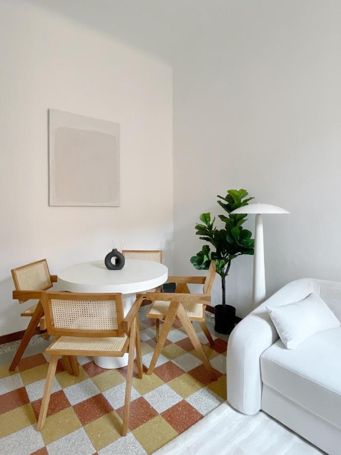 Casa Unica Milano - Typical & Charming Apartment - Navigli II ภายนอก รูปภาพ